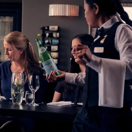 - Bad&velvære Hotel