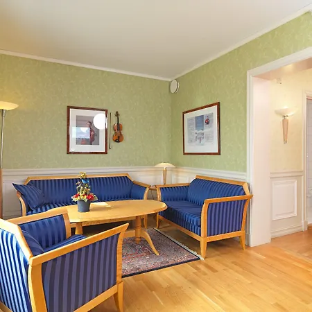 - Bad & Velvaere Отель