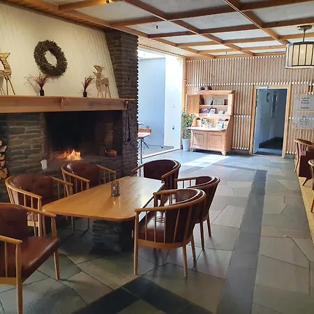 - Bad & Velvaere Hotel