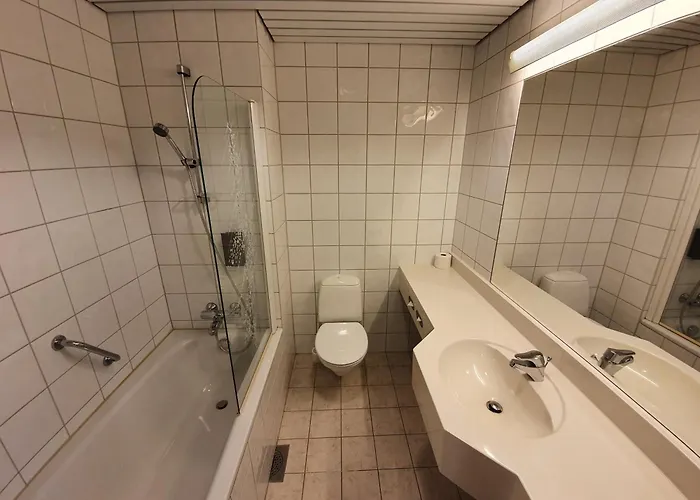 - Bad&velvære Hotell