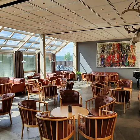 - Bad & Velvaere 4* レーロース