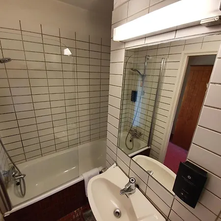 - Bad & Velvaere ホテル 4*